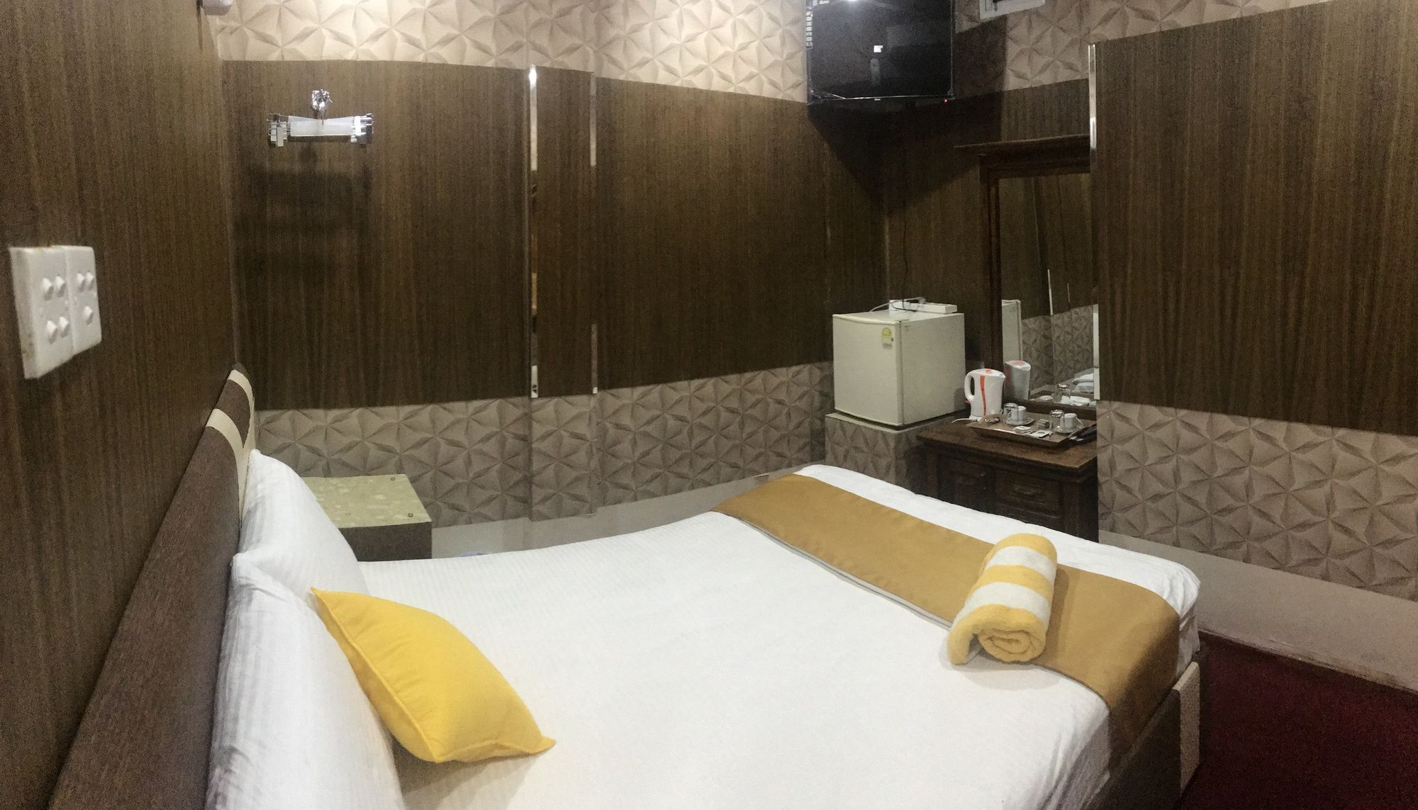 Oyo 112 Al Manaal Residency Hotel Colombo Eksteriør billede